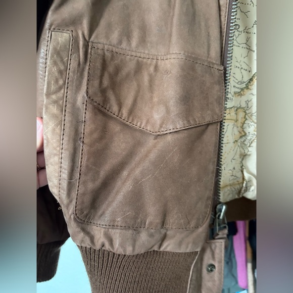 Vintage Brown Leather Jacket - Picture 5 of 11